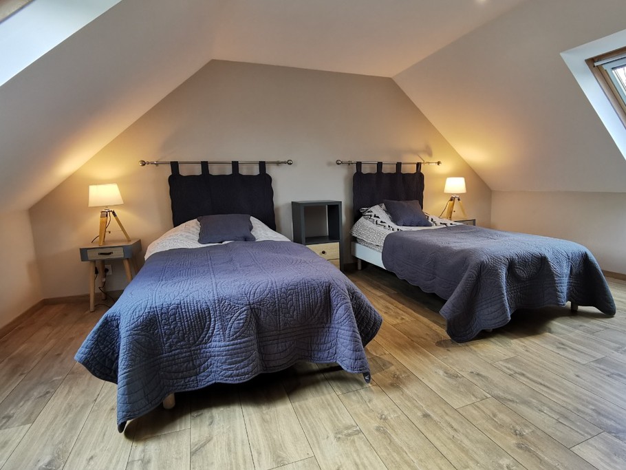 Mezzanine avec 2 lits 90