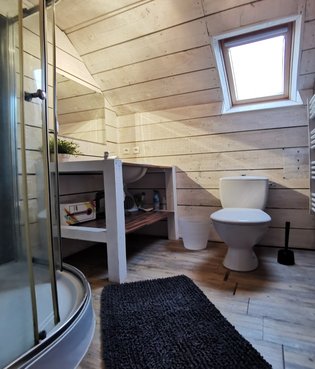 Etage: salle d'eau