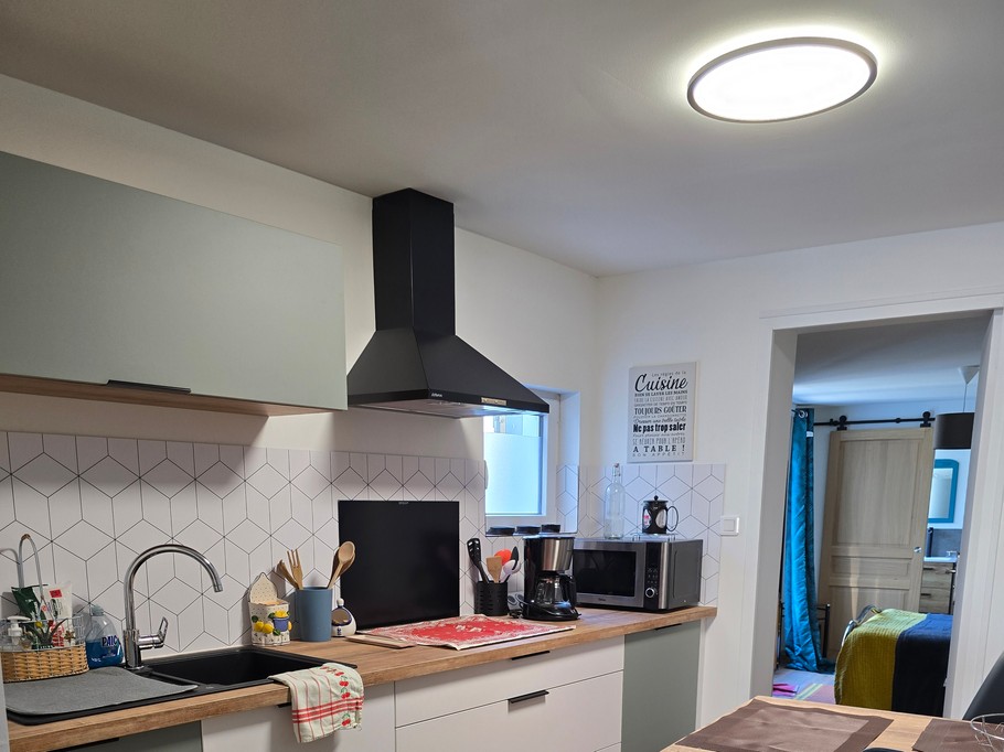 fitted kitchen