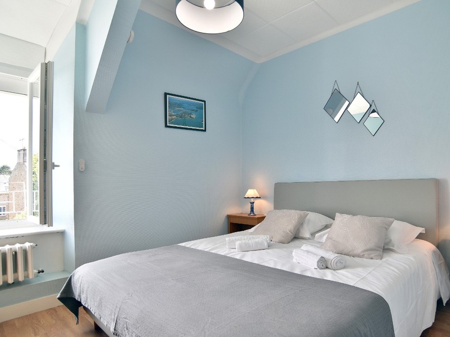 Chambre étage lit 160 X 200