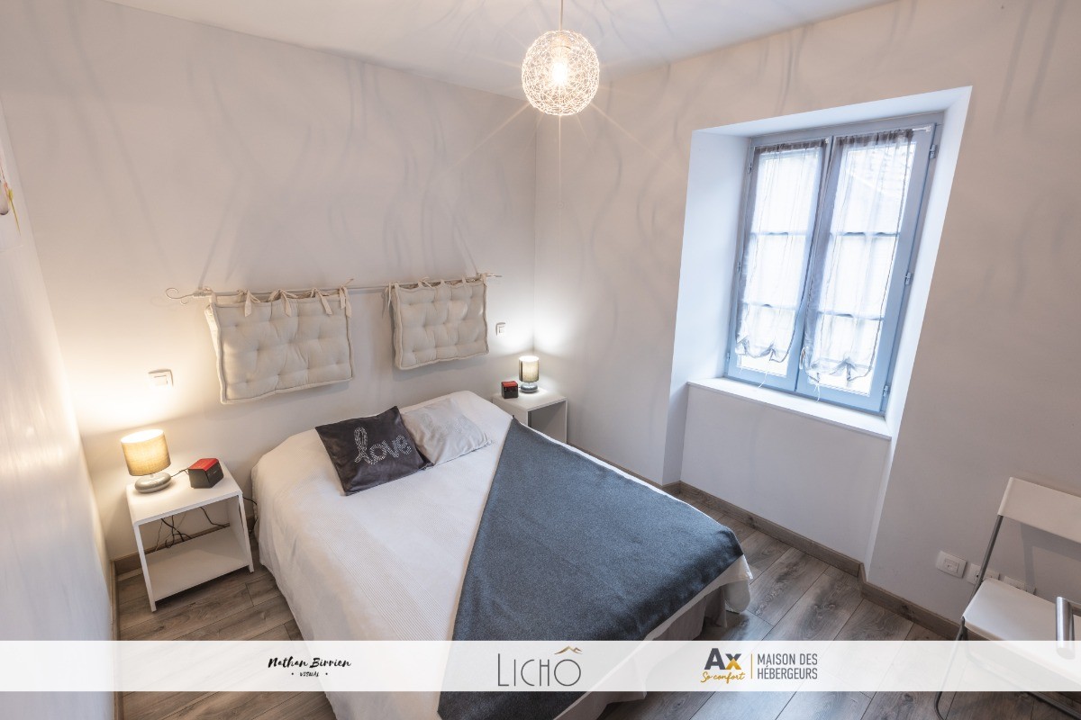 Chambre 1 lit 190 x 200, avec placard