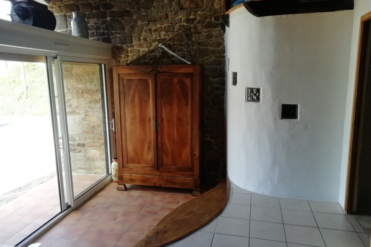 la baie vitrée de la cuisine