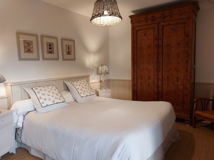 Bedroom 1, 1 double bed 160x200