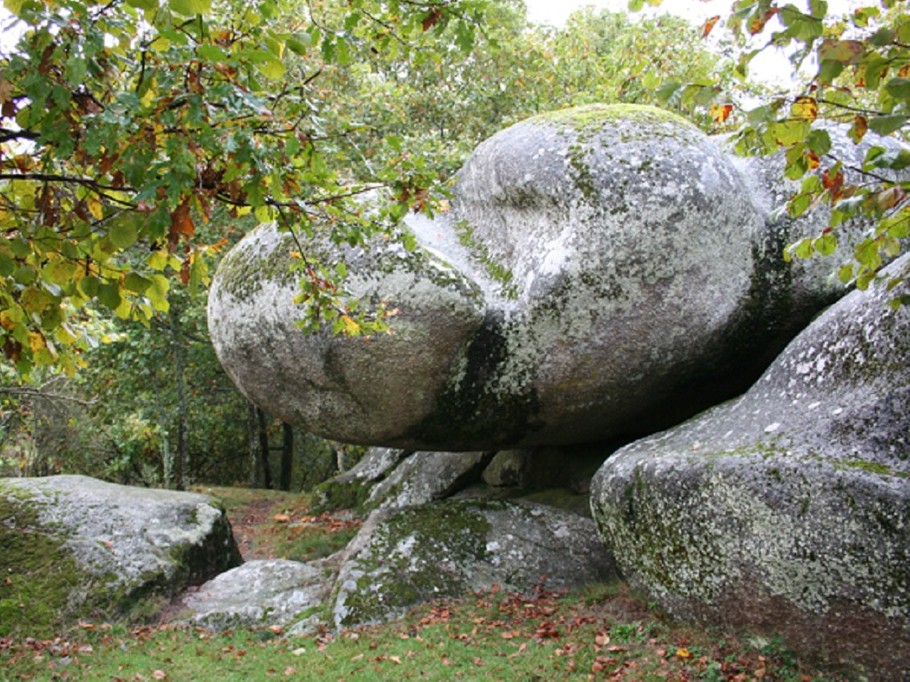 Nearby: The Wobbly Stone