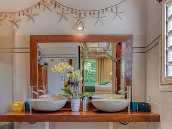 Doubles vasques sdb Raisin de Mer