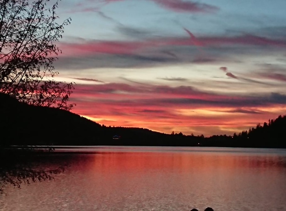 Sunset over Lake Gérardmer!