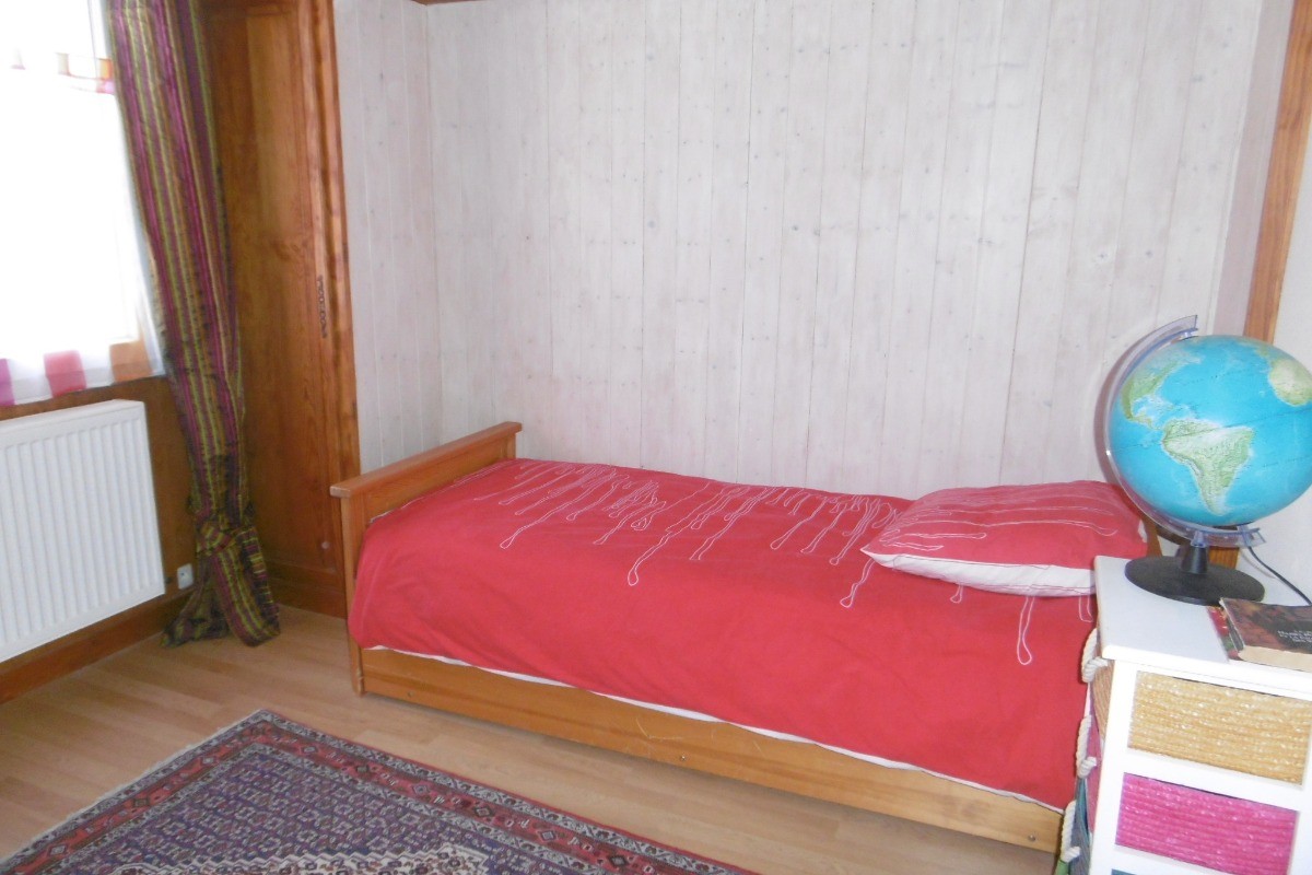 Chambre lits gigogne 90