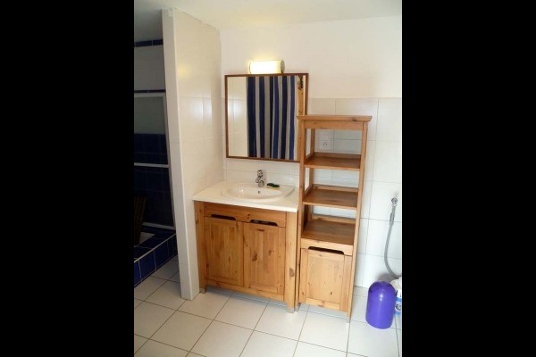 salle de bain du rez de chaussée