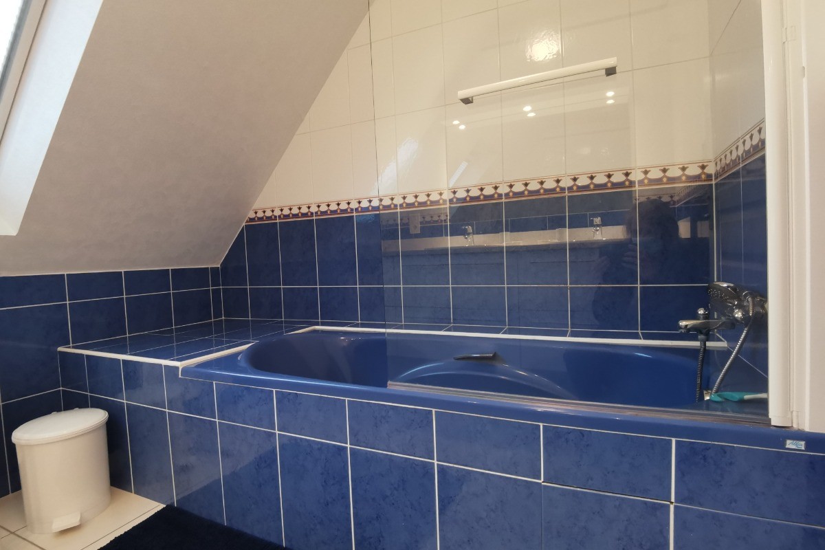 baignoire de la salle de bain