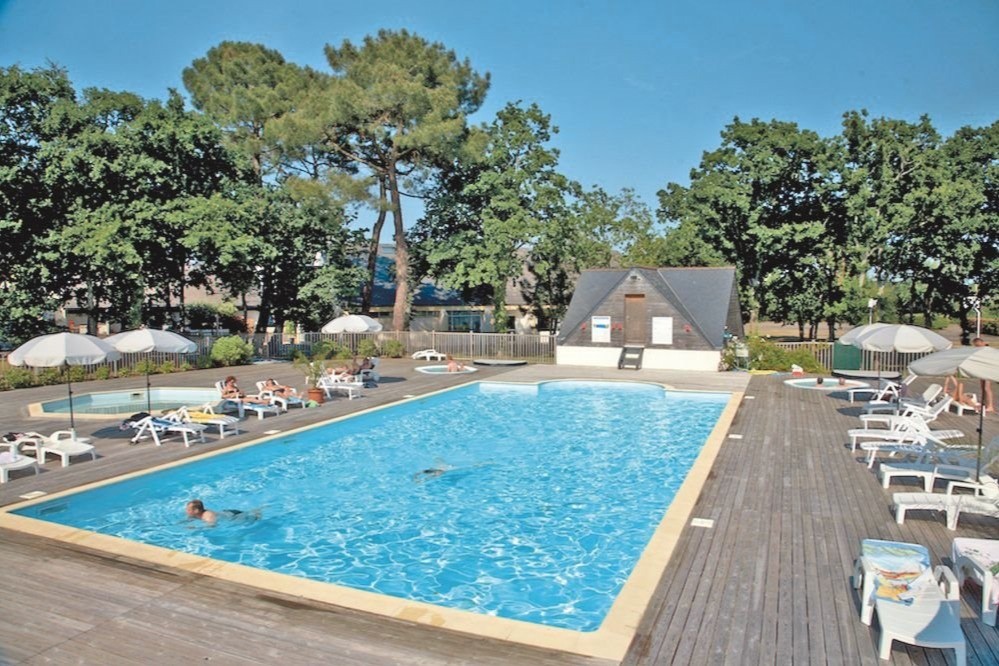 Piscine commune chauffée