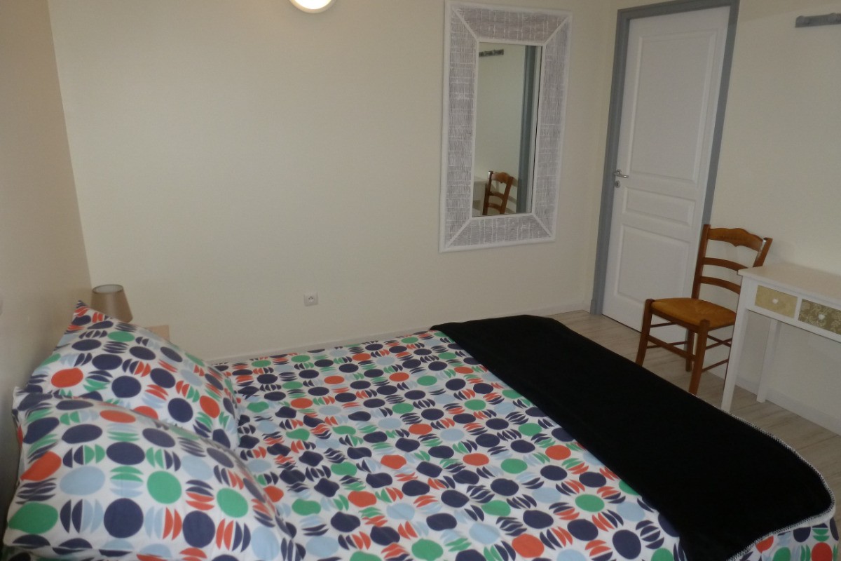 Chambre (1 lit 140cm)