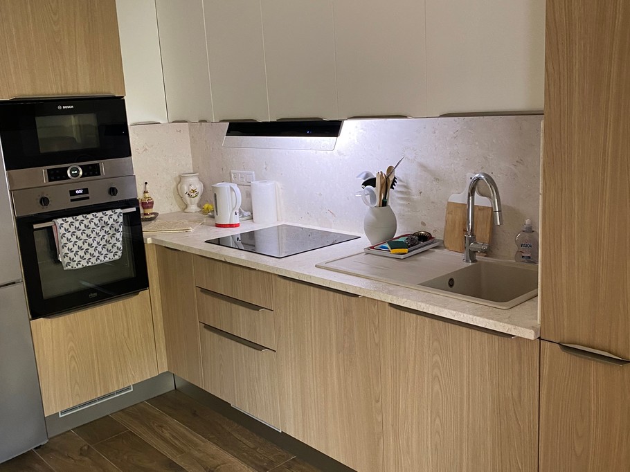 Cuisine côté plaque induction fours Lave-vaisselle