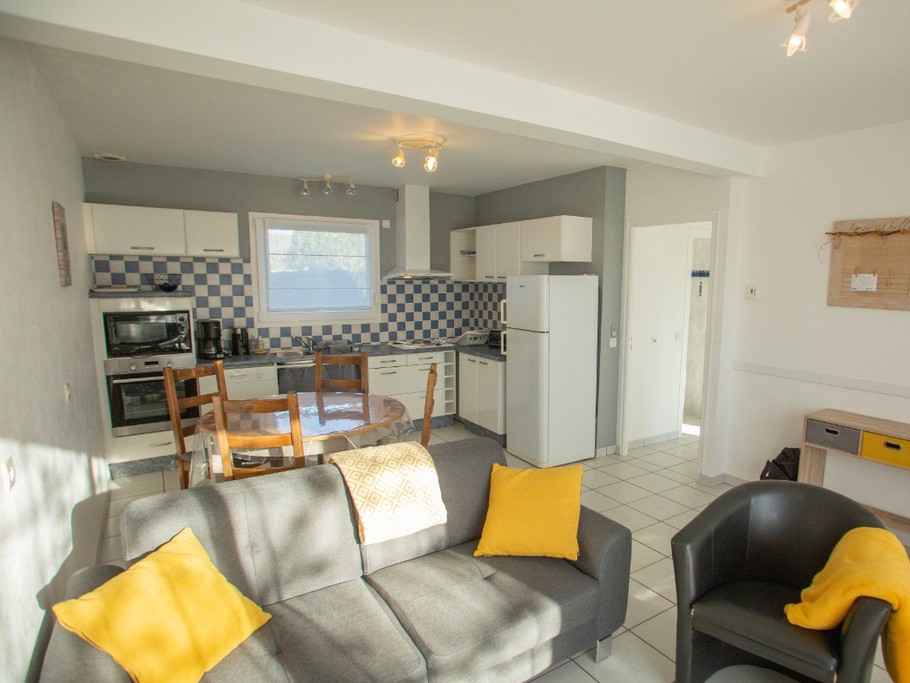 Clévacances - MAISON POUR 4 PERSONNES IDÉALEMENT SITUÉE PRES DE LA MER entre PERROS- GUIREC ET PAIMPOL - COTES D'ARMOR - BRETAGNE - salon