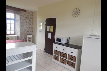 Château de Mérinchal - Appartement n° 59 - Venez vivre la vie de château dans un appartement du Château de la Mothe (XIIe siècle) en Creuse (limite Puy-de-Dôme)