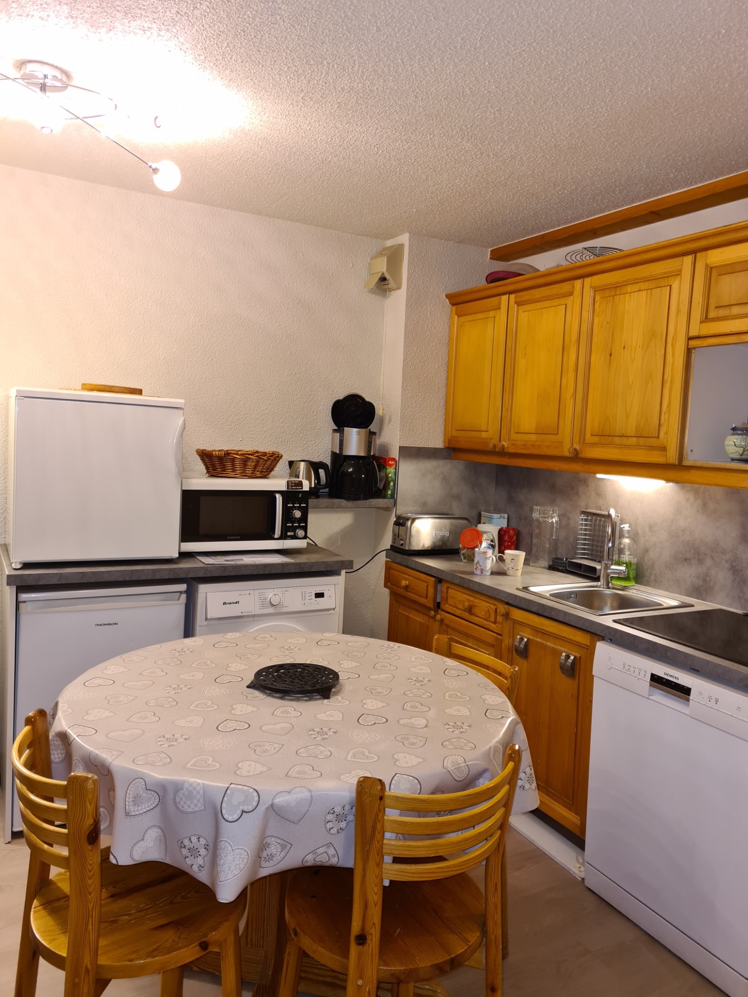 Cuisine bien équipée