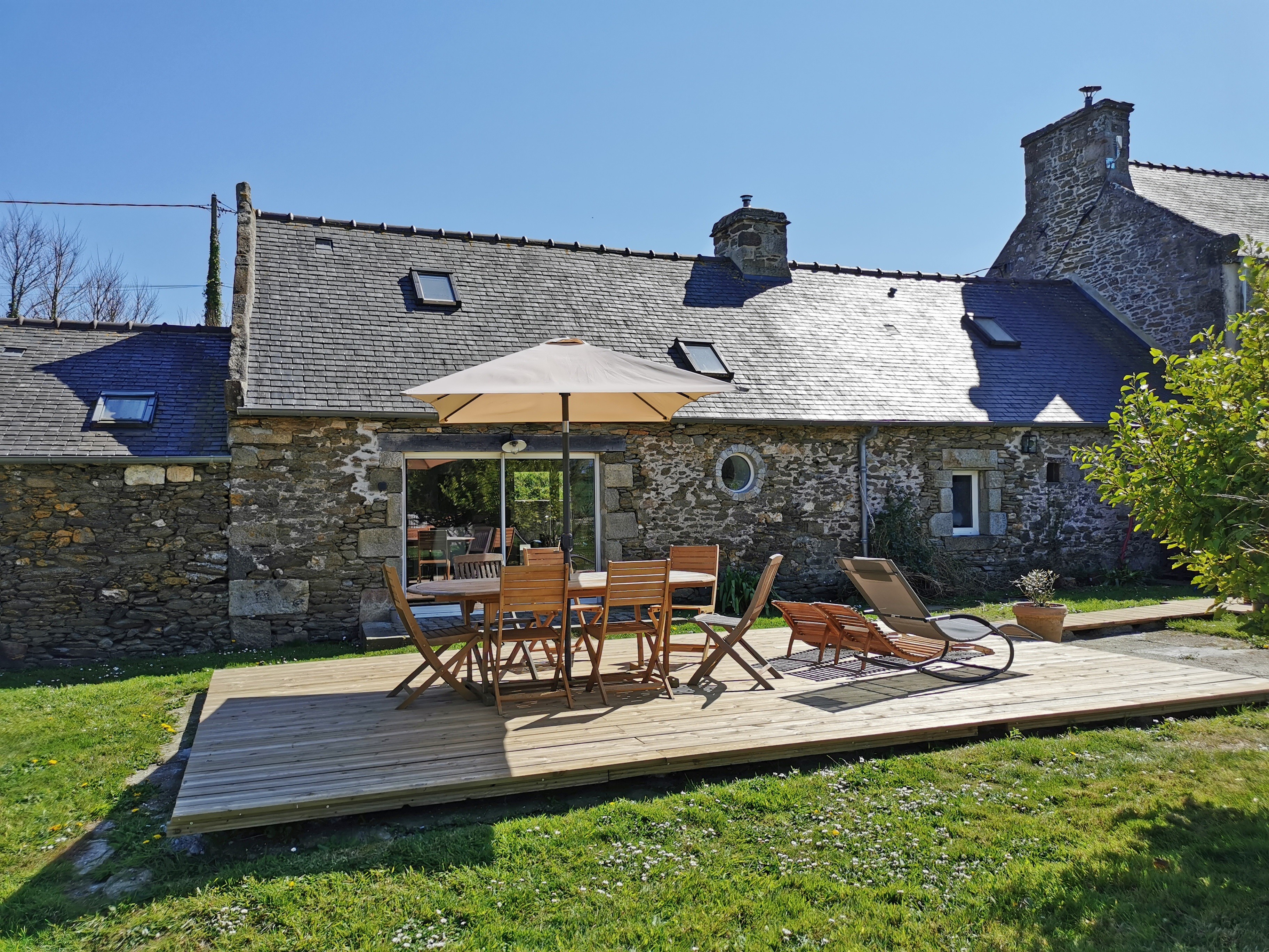 la maison avec terrasse