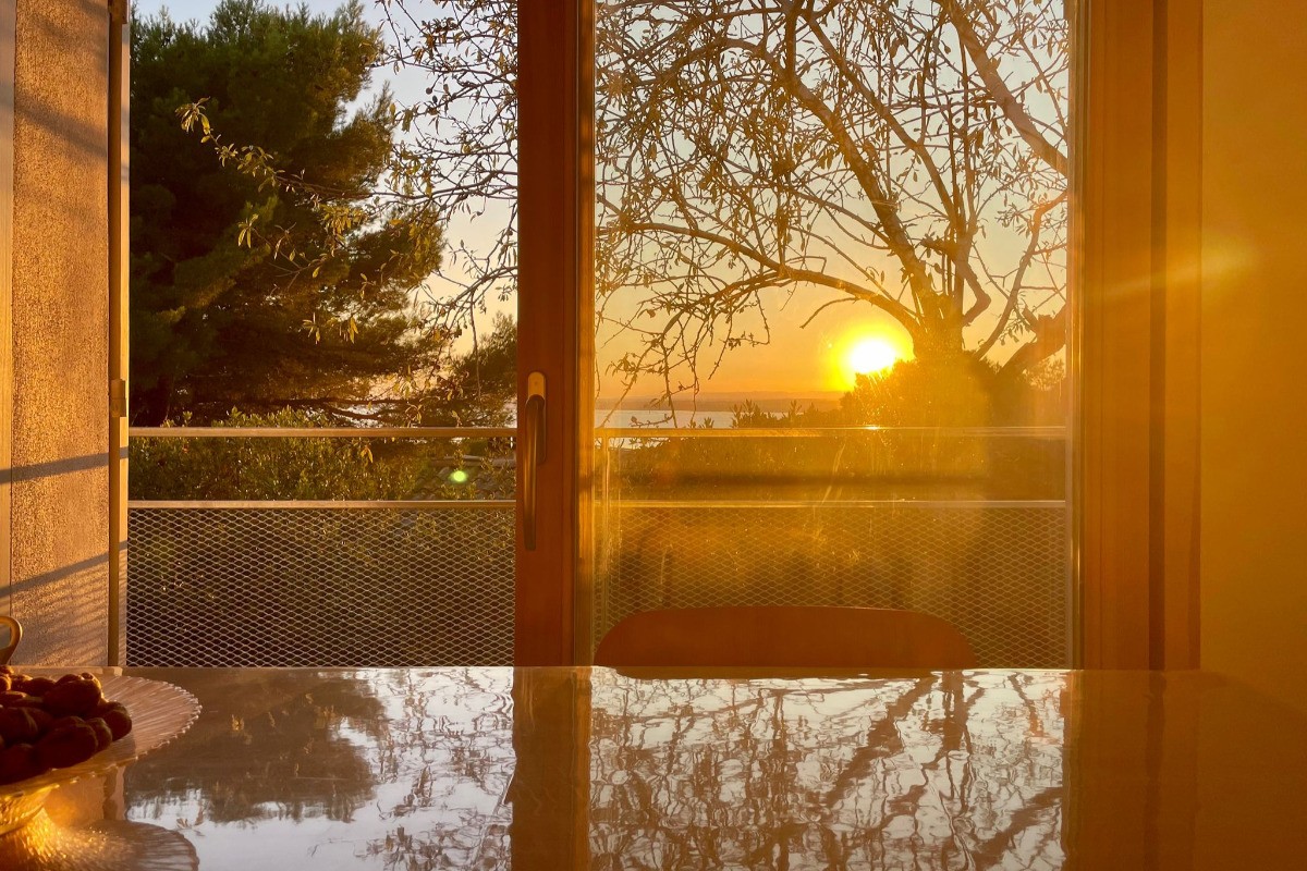Vue mer et étang depuis le séjour