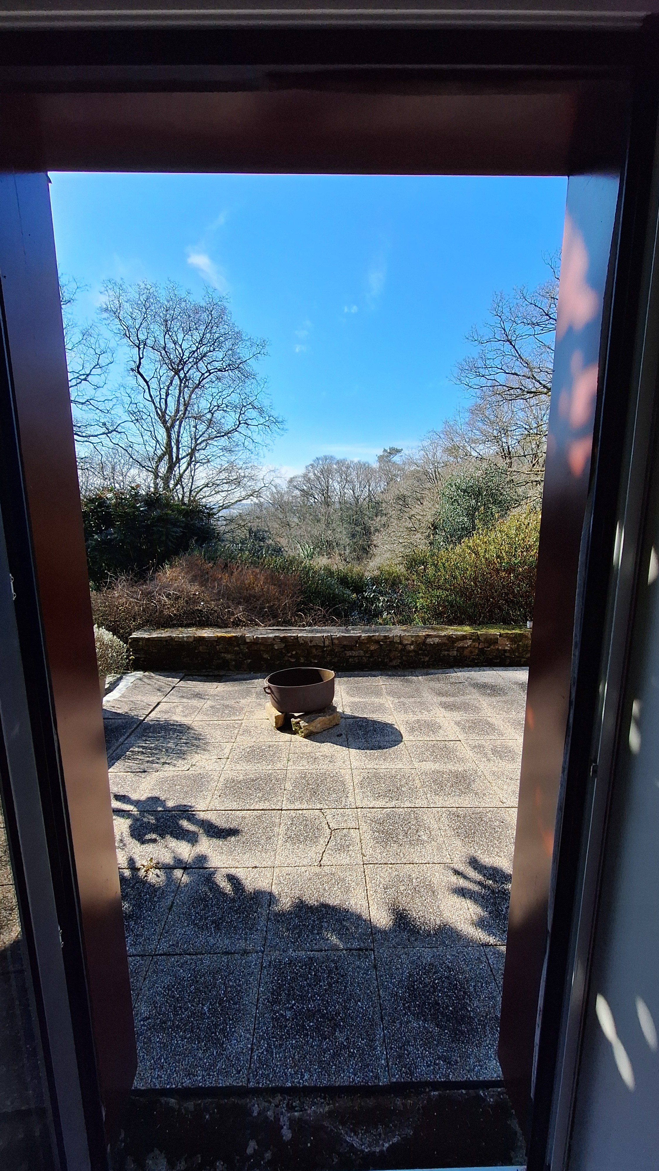 Vue sur le jardin depuis la chambre double du RDC