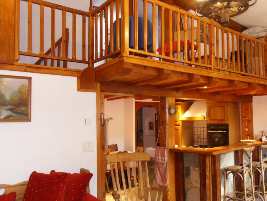 MEZZANINE( EN HAUT CHBRES.)