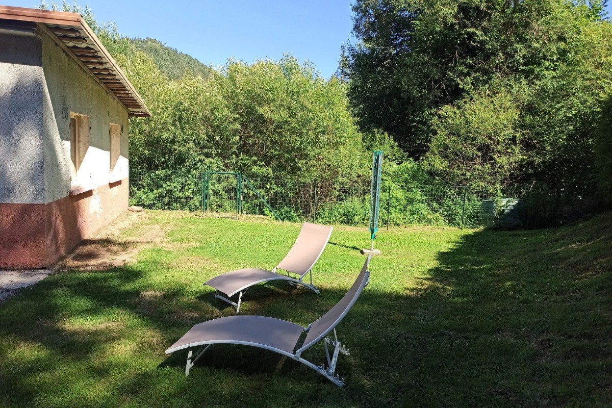 Jardin gîte Myrtille - Marmonfosse