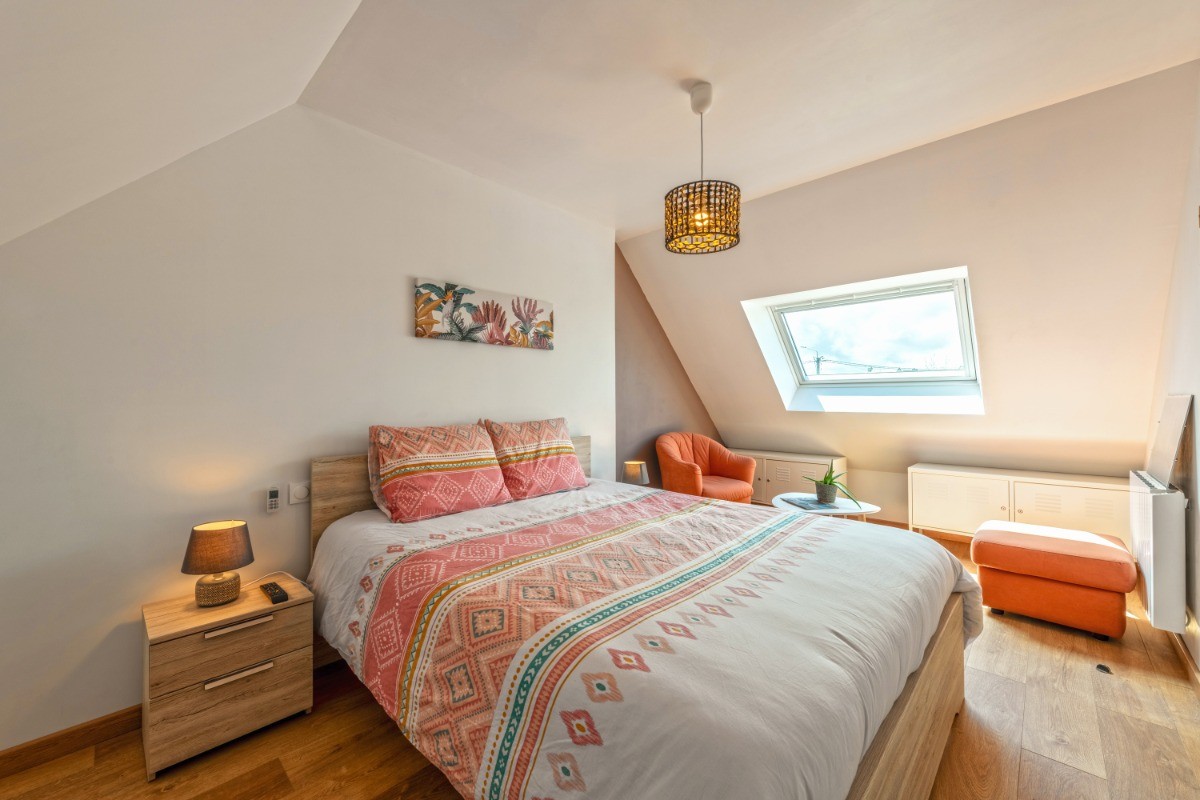 Etage chambre 2 avec lit 160