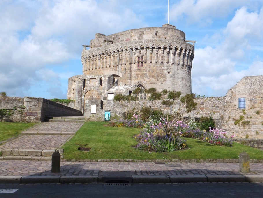 Dinan, chateau - © Office de tourisme Dinan