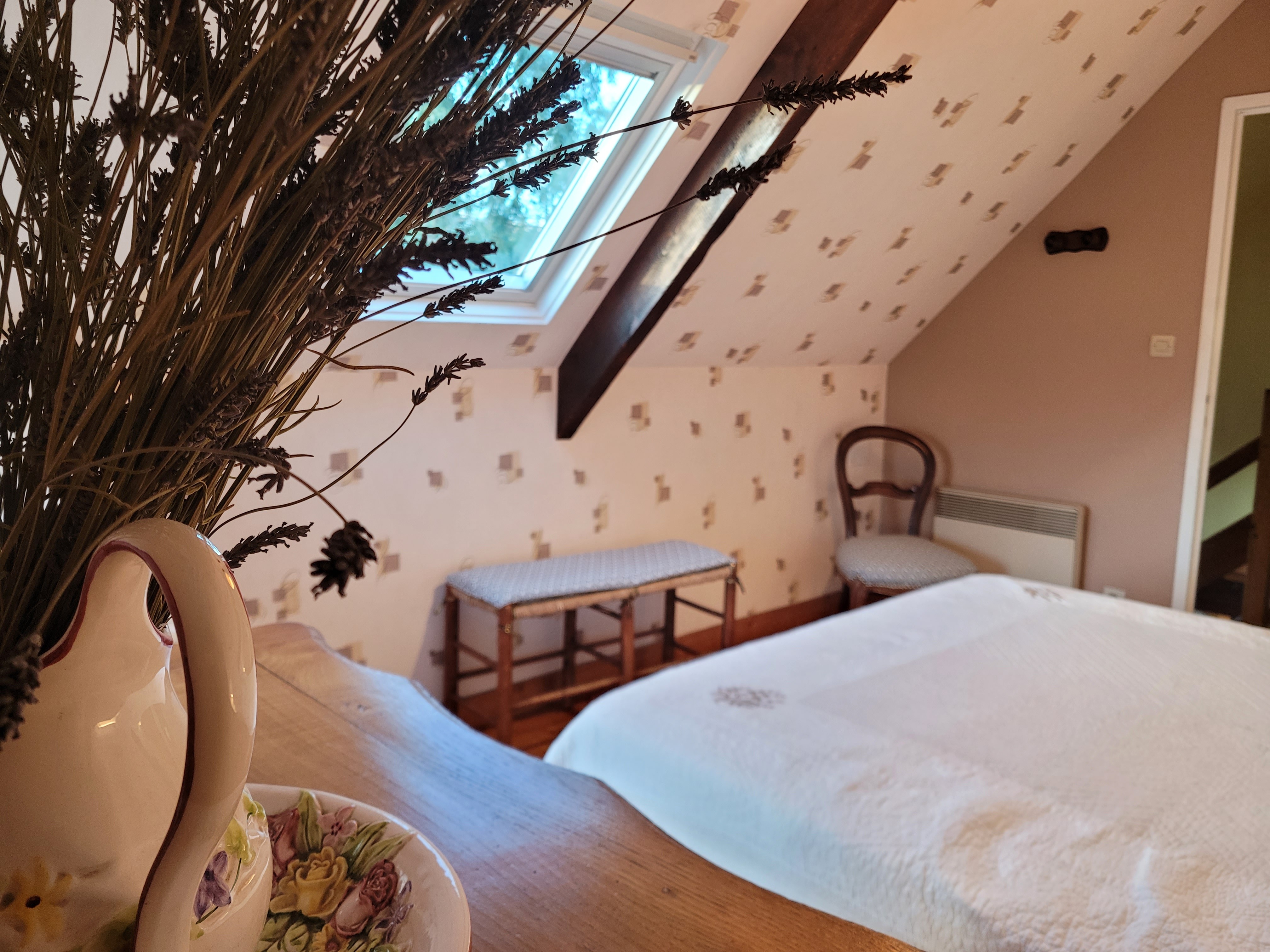 Le Grand, location de vacances Clévacances, chambre étage lit double