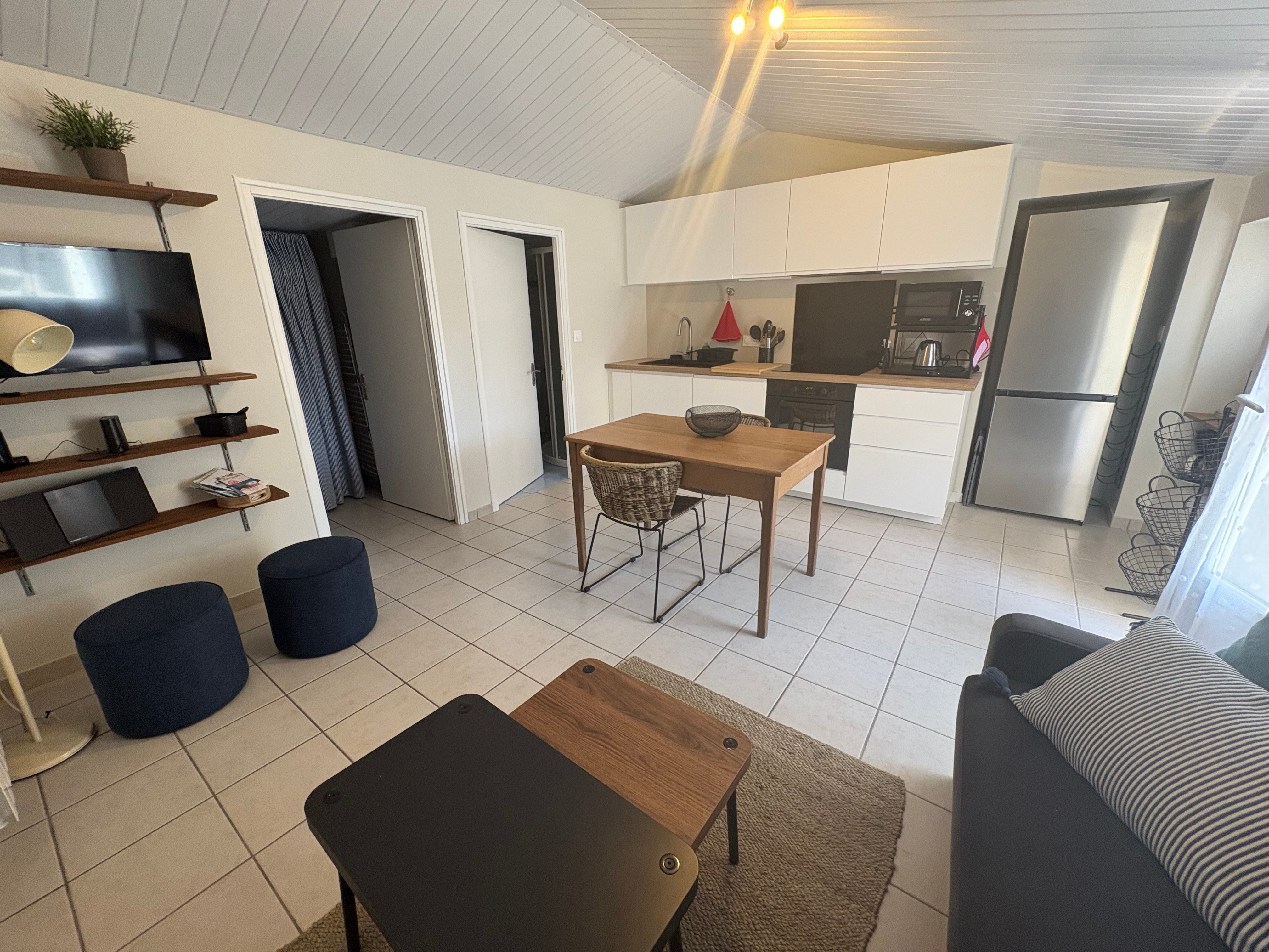Living area/sleeping area