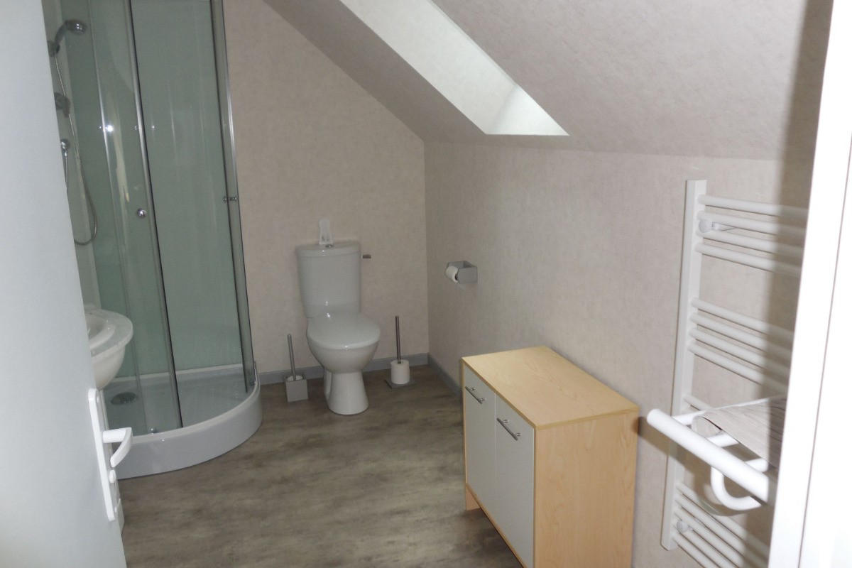 Salle d'eau privative ETG Ch3