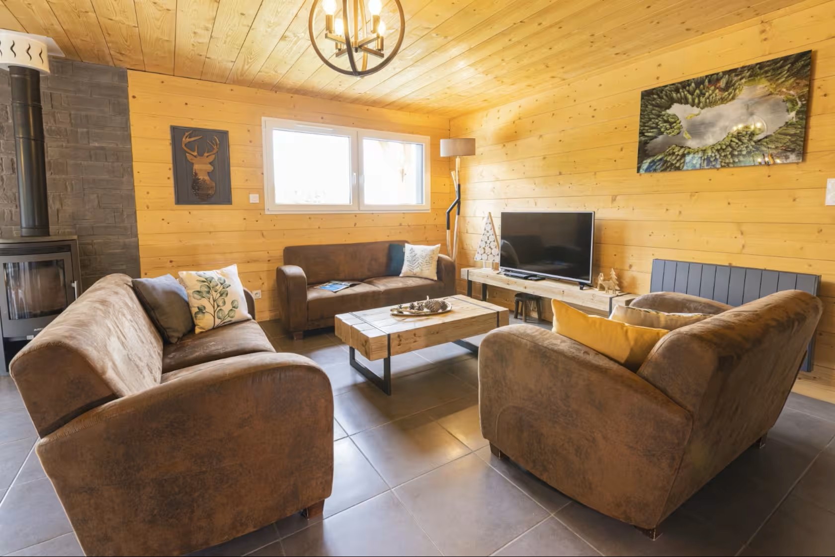 Living room – Chalet Emma, with views of Gérardmer and its lake
