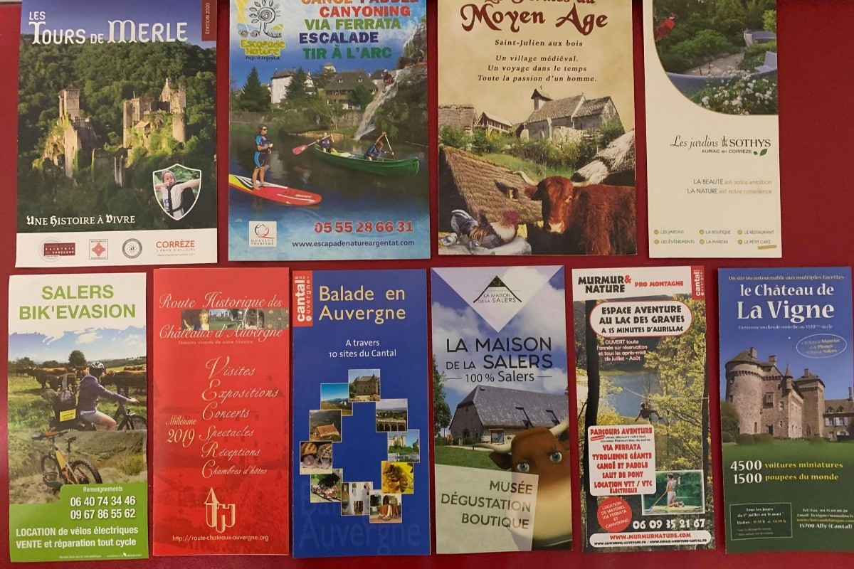 Quelques idées d'activités : visite de chateaux, balade à vélo, randonnées en montagne...