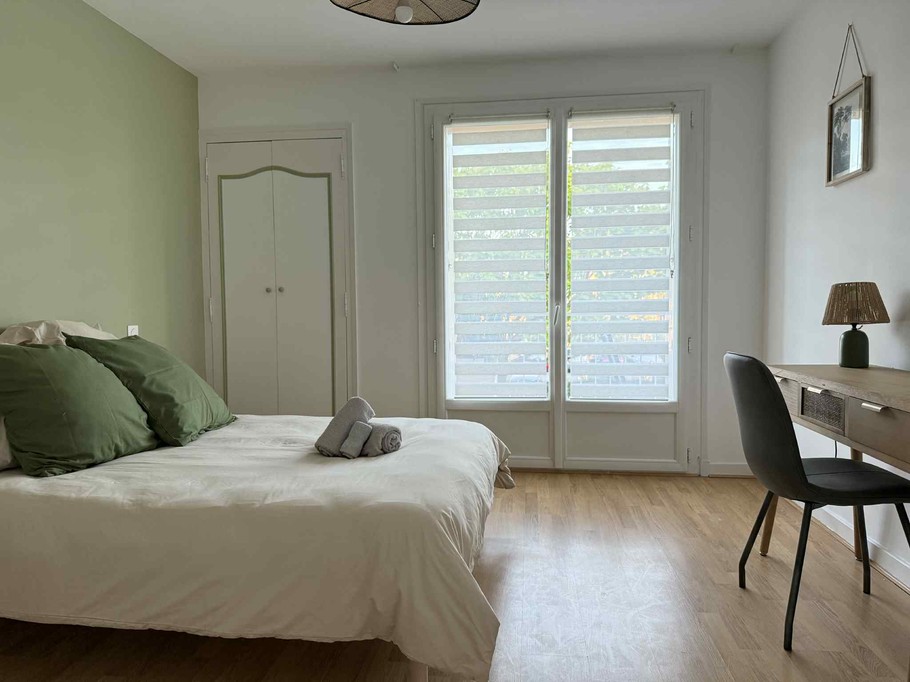 Location Ar baradoz Paimpol chambre avec bureau