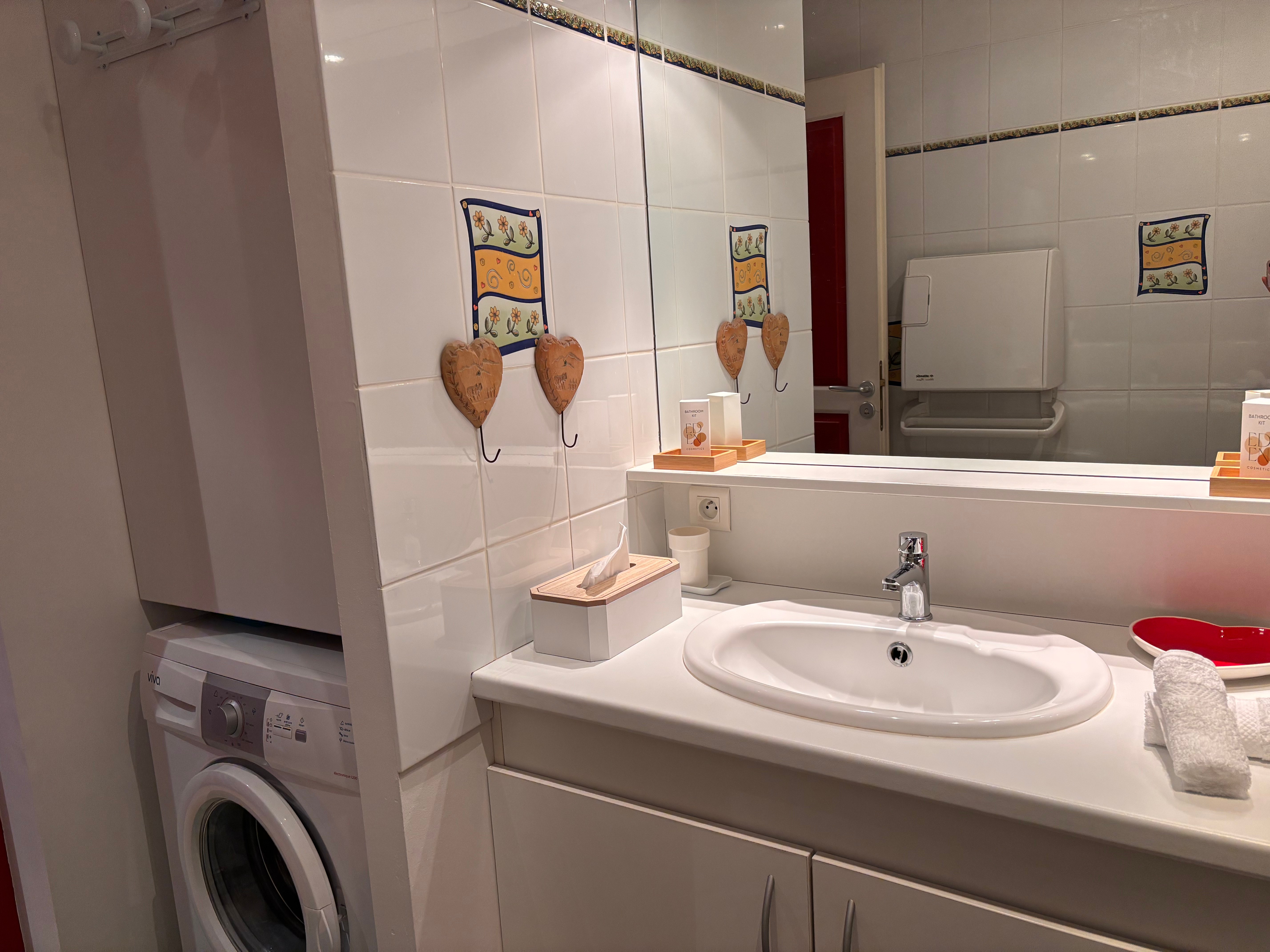 Salle d'eau avec machine à laver - Appartement "Coup de Cœur" à Gérardmer