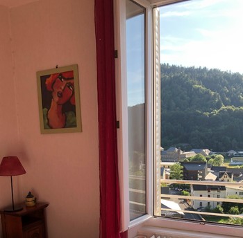 Votre chambre très calme avec vue panoramique et au sud, lit en 140, rangements+chauffage central