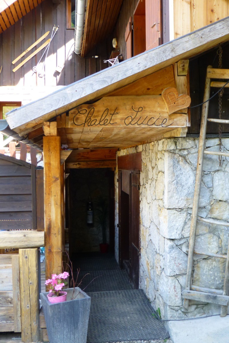 L'entrée du chalet Lucie