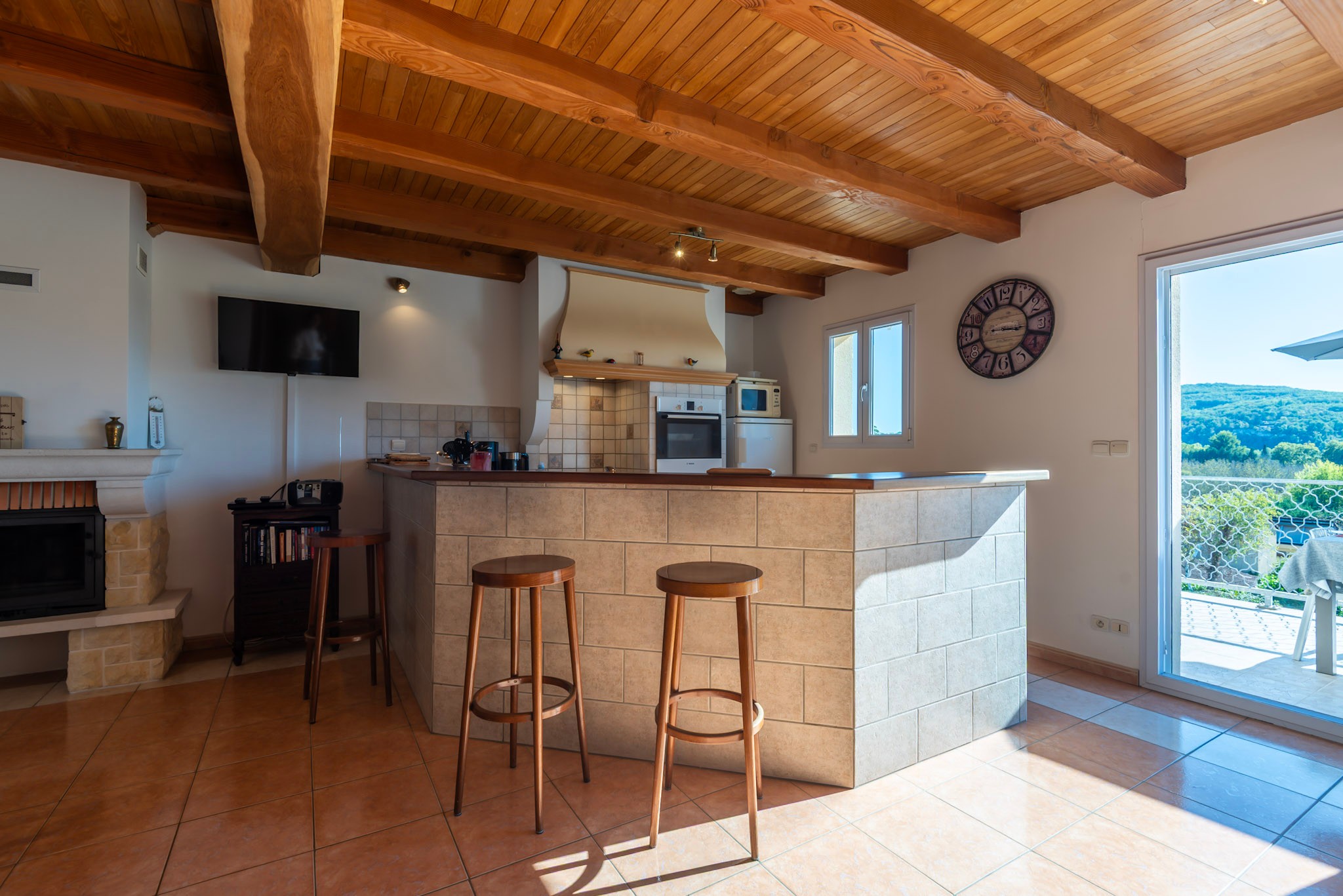 Kitchen bar