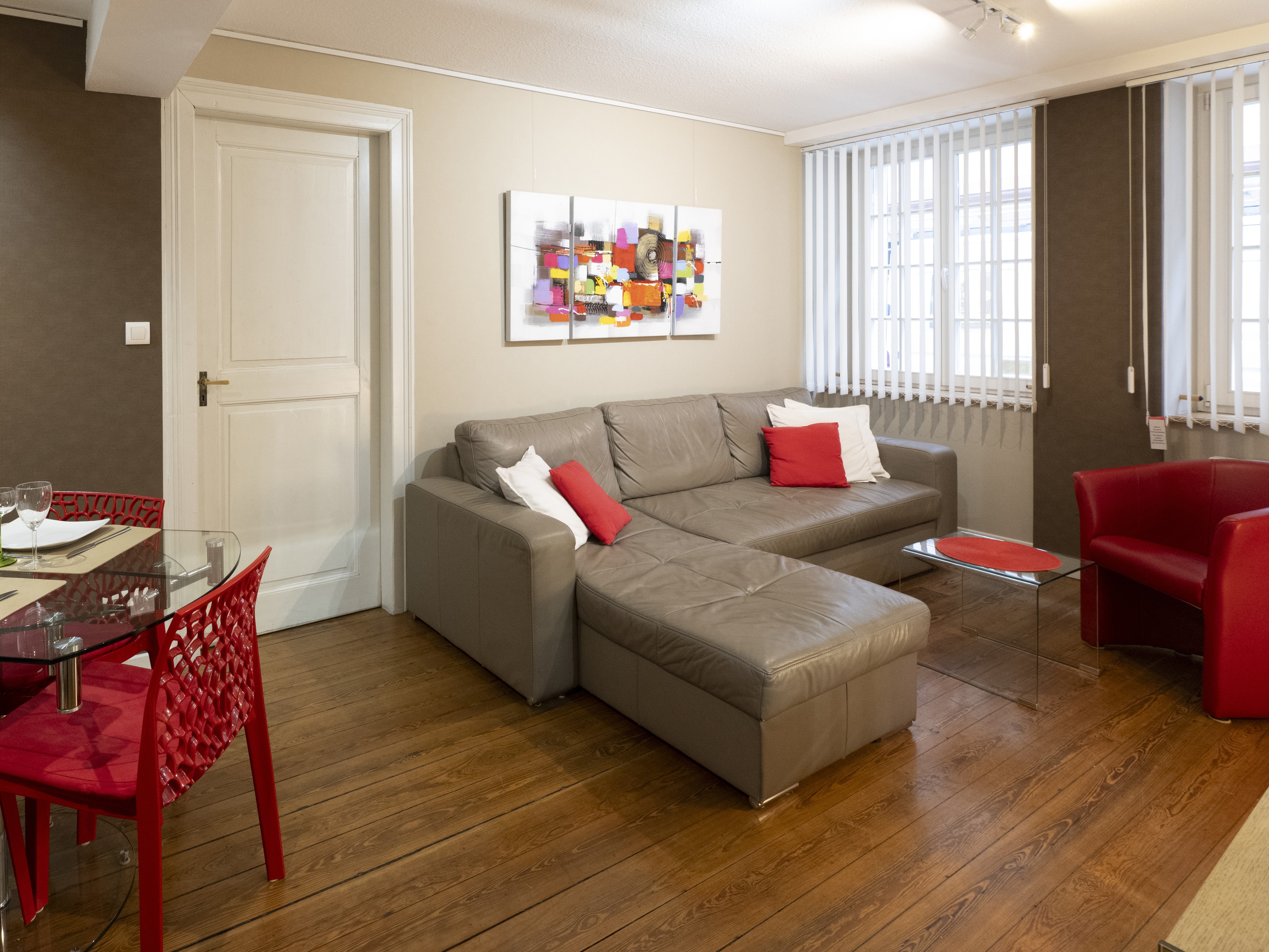 Salon-Repas Gîte Cathédrale