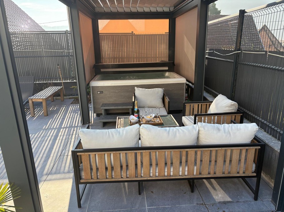 Spa : espace privatif avec supplément tarifaire obligatoire