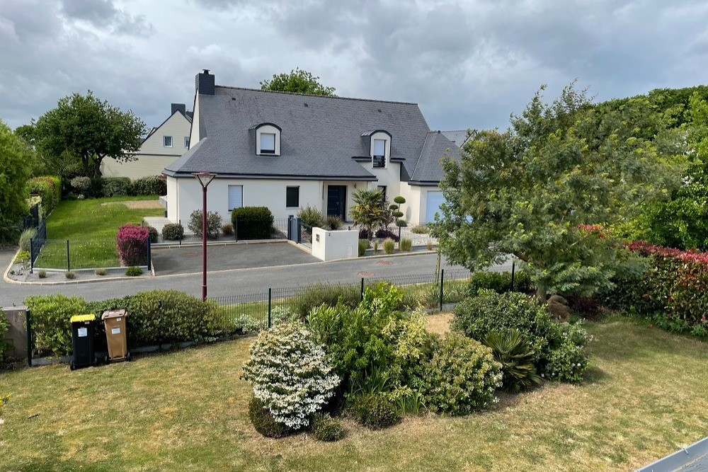 vue du jardin et de l'impasse