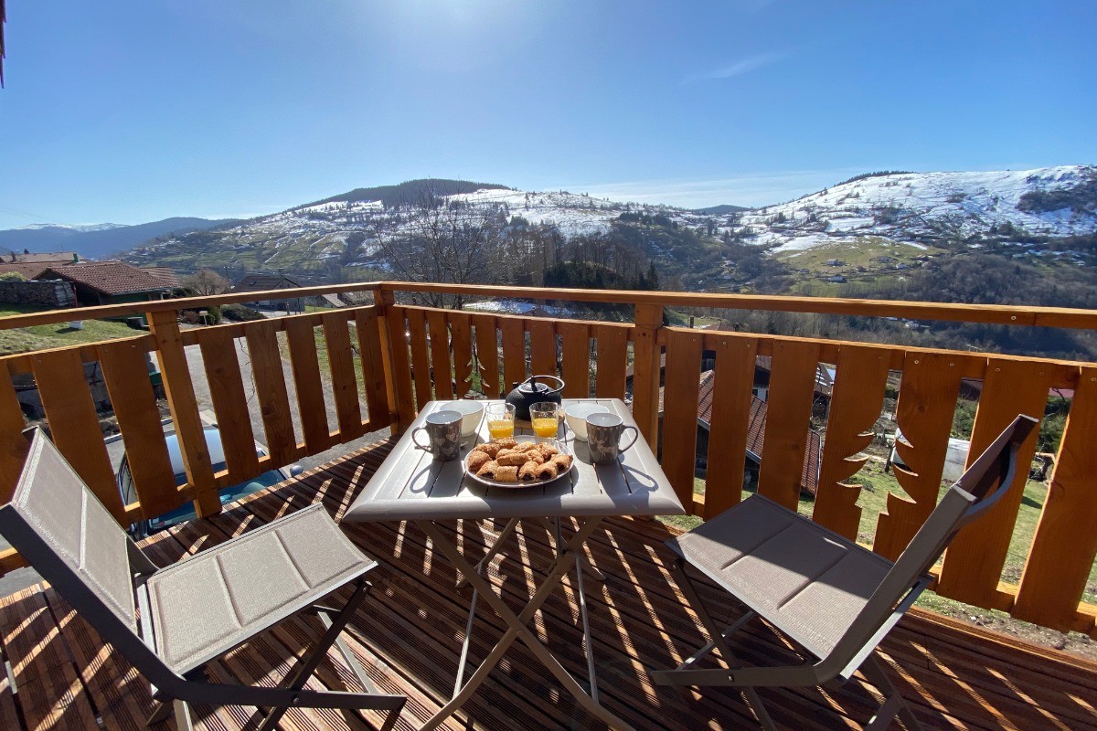 Terrace with mountain views