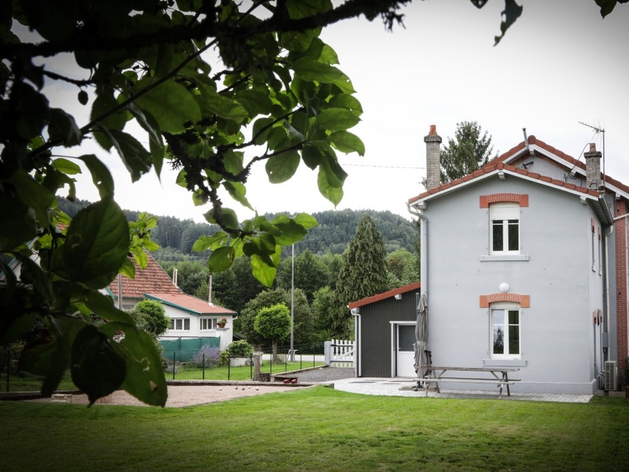 Grand terrain clos - La Halte 19