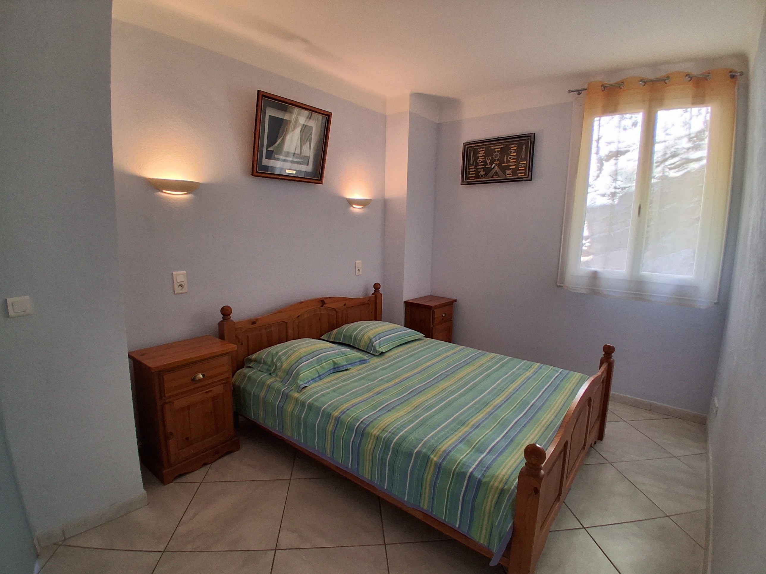 Chambre confortable appartement 4 personnes Sète centre-ville