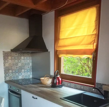 cuisine vue de l'entrée