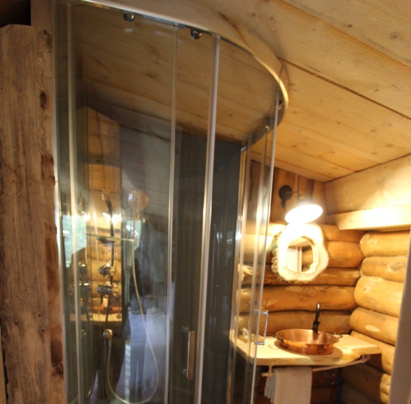 Salle d'eau attenante, Bergerie du Lac - Les Cabanes du Lac de Pierre Percée