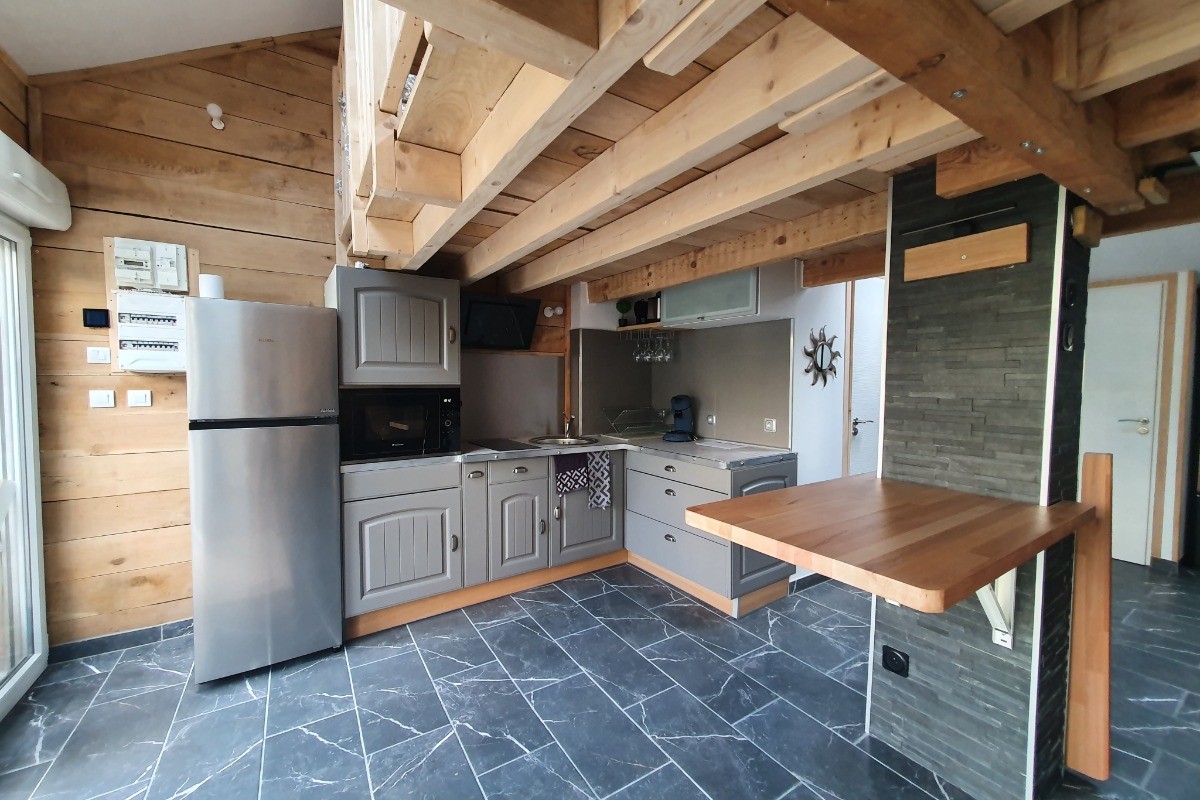 Espace cuisine - Chalet confort "La Casetta" à proximité d'Epinal