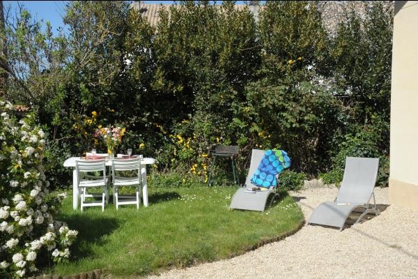 Villa Primerose for 4 people in La Rochelle with garden and free parking, Charente maritime