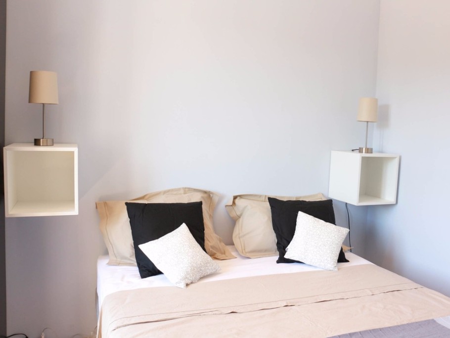 Bastide 8 personnes, piscine, jacuzzi, billard à Saint Cyr sur Mer, une chambre