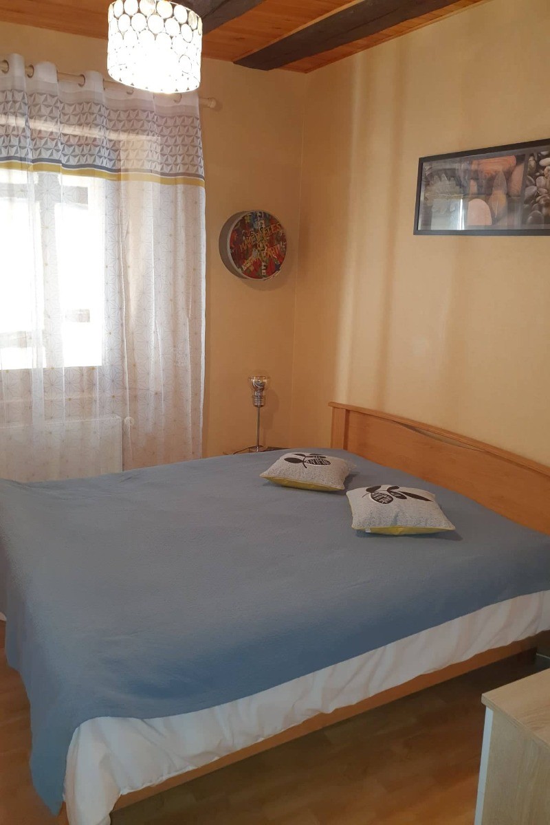 chambre 2 vue impasse - lit 160cm avec 2 matelas distincts