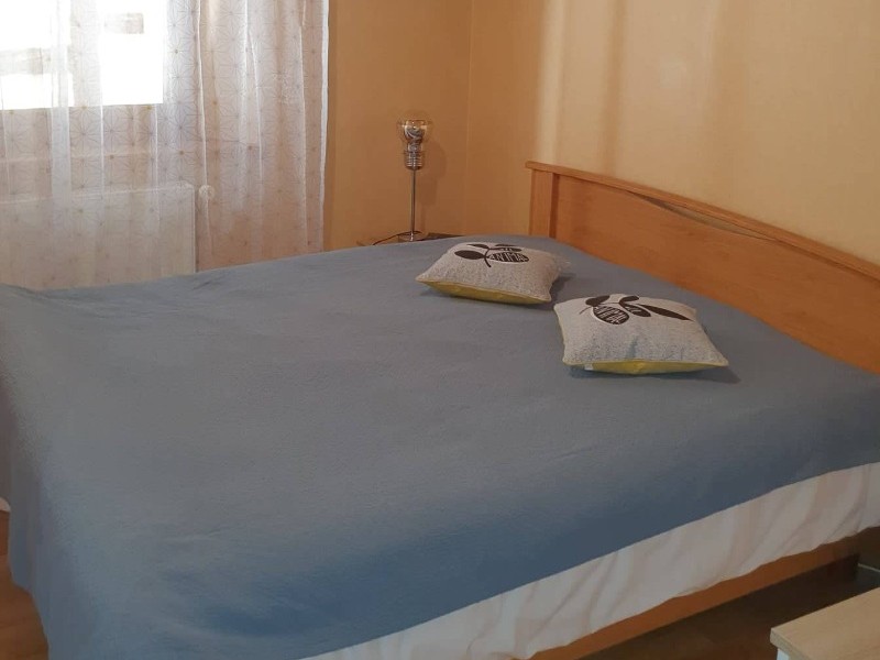chambre 2 vue impasse - lit 160cm avec 2 matelas distincts