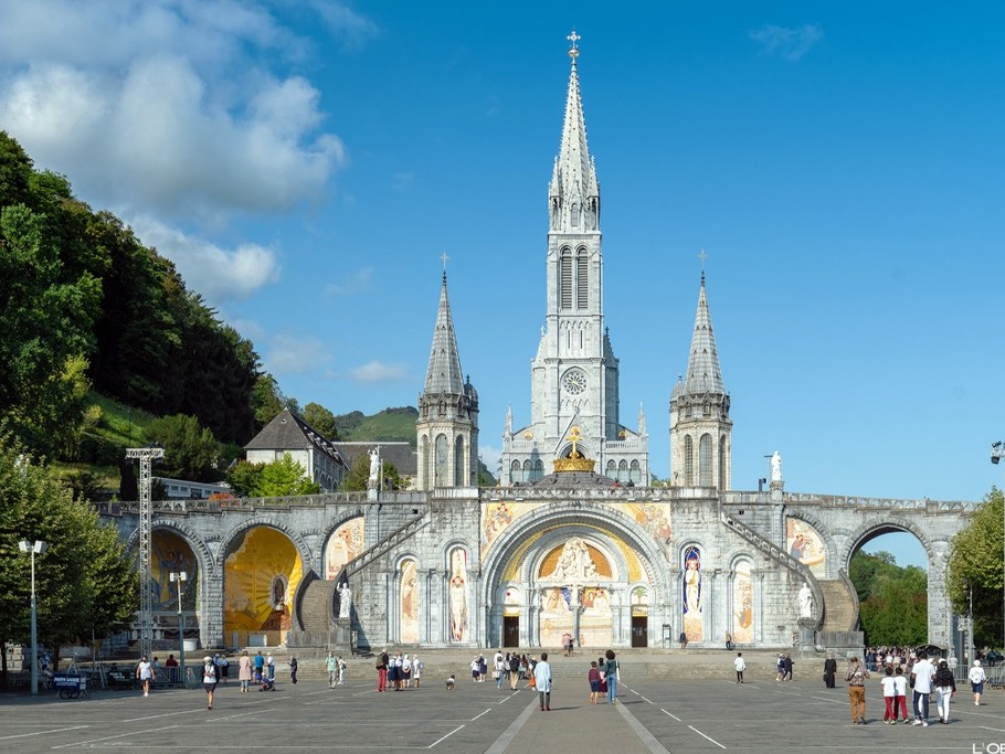 lES SANCTUAIRES DE lOURDES